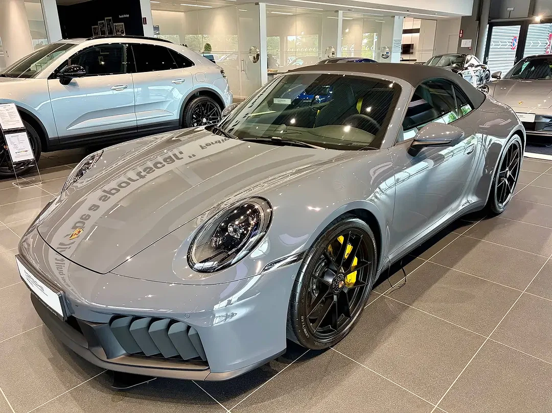 Porsche 911 GTS Cabriolet - Afbeelding 1