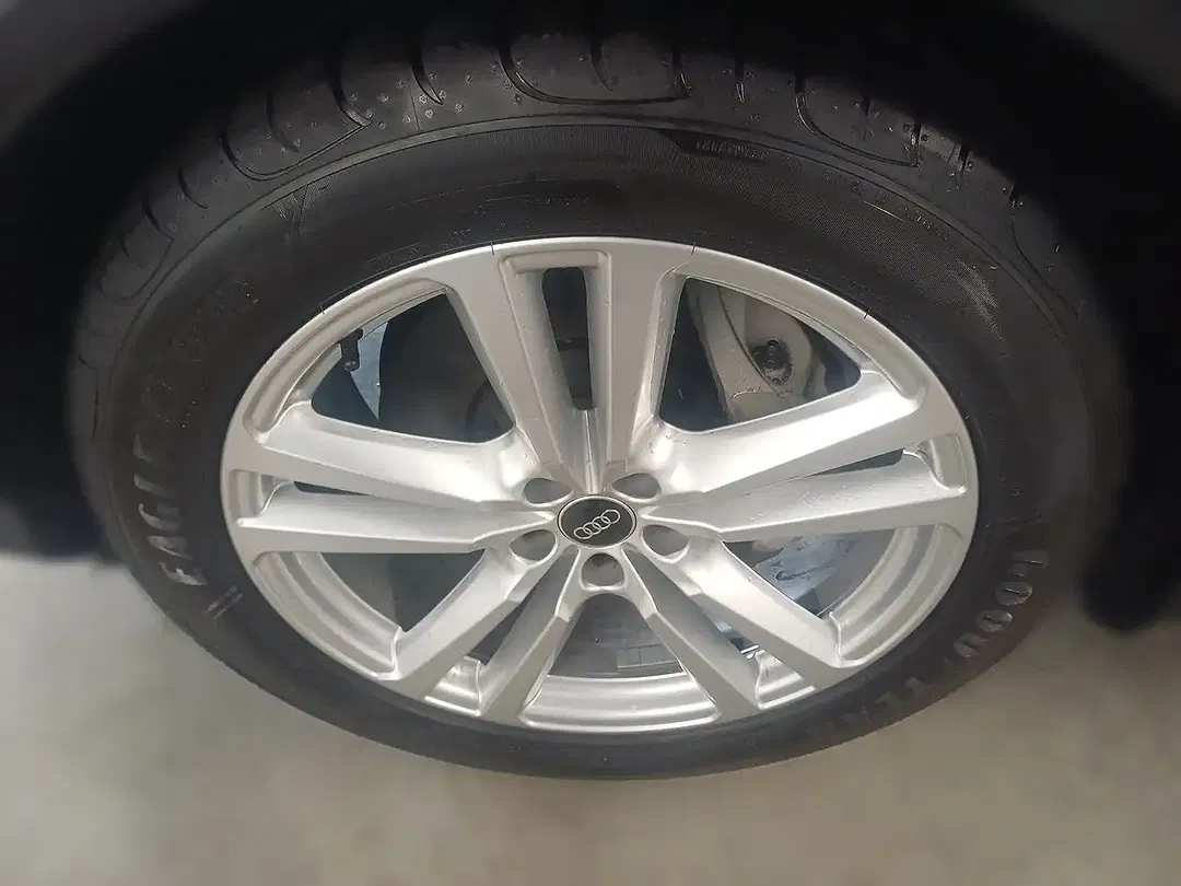 Audi Q7 quattro S line - Thumbnail 6