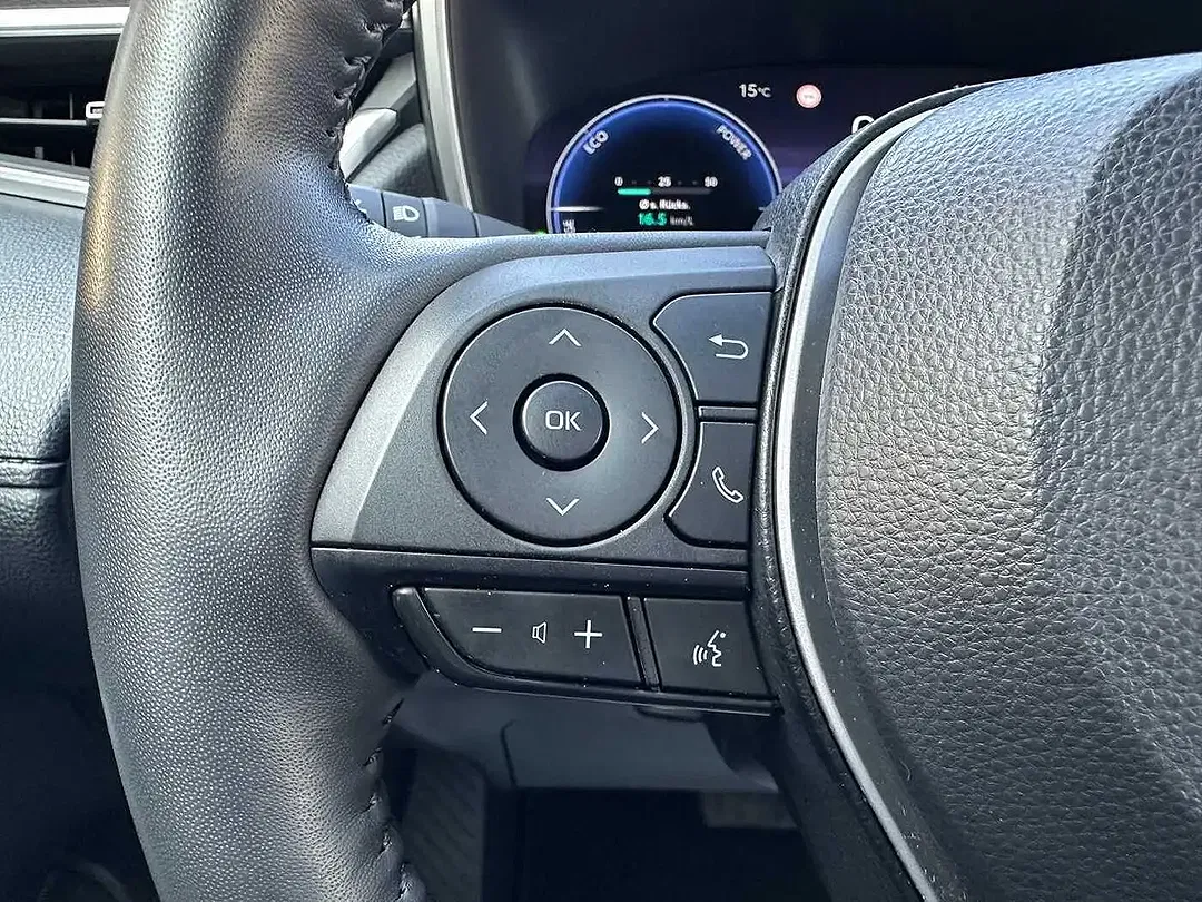 Toyota Corolla Cross Hybrid Style - Thumbnail 13