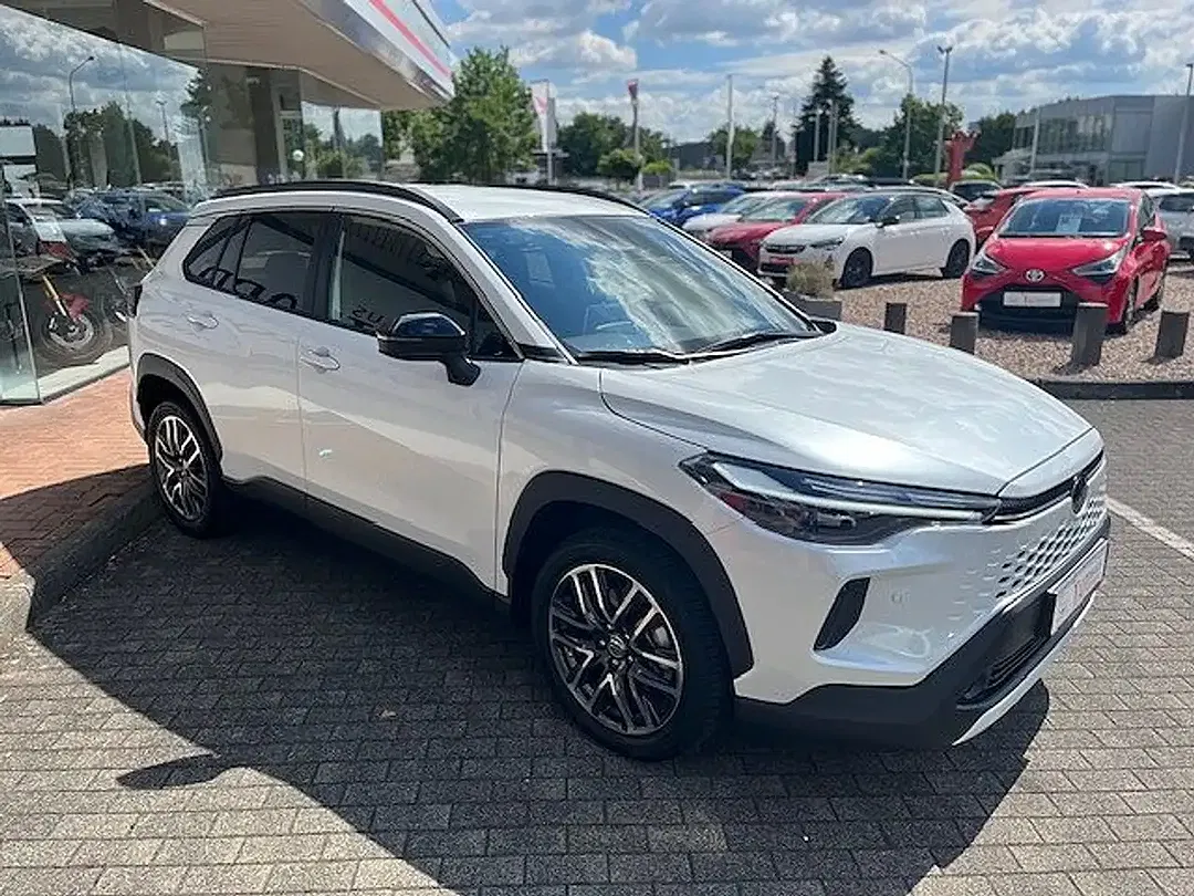 Toyota Corolla Cross Hybrid Style - Thumbnail 4