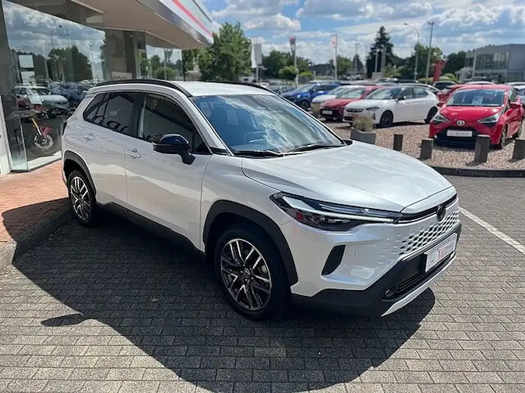 Toyota Corolla Cross Hybrid Style - Thumbnail 6