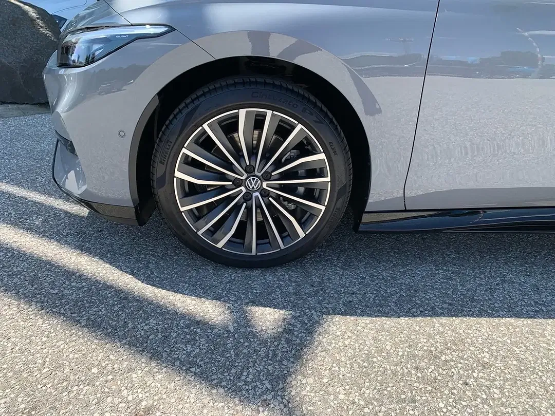 Volkswagen ID.7 Pure Business - Thumbnail 5