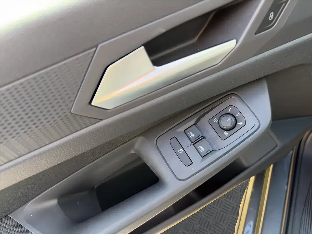 Ford Tourneo Connect 2.0 EcoBlue AUT Titanium - Thumbnail 9