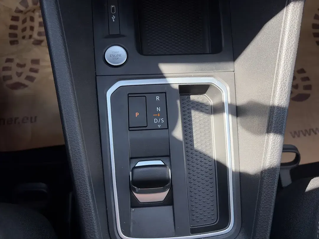 Ford Tourneo Connect 2.0 EcoBlue AUT Titanium - Thumbnail 13