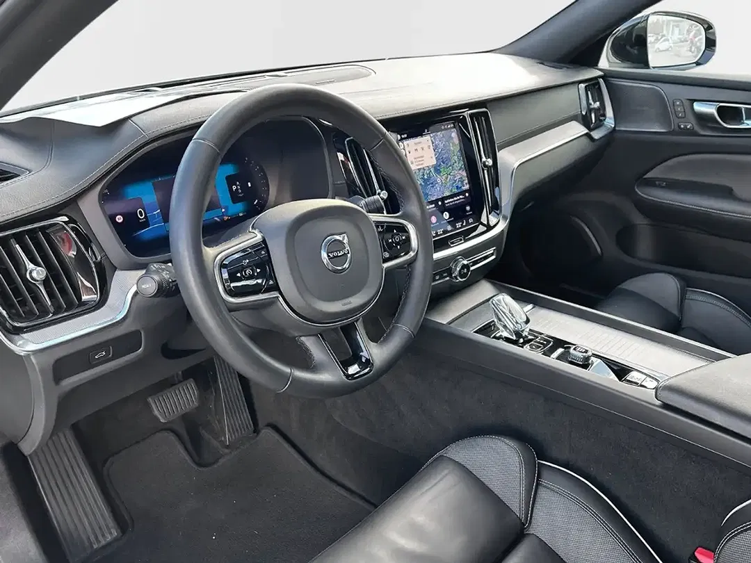 Volvo S60 B5 AWD Ultimate Dark - foto 14