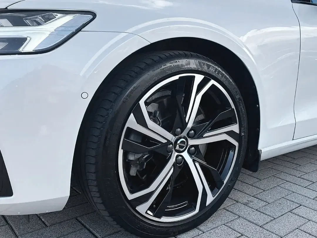 Volvo S60 B5 AWD Ultimate Dark - Thumbnail 9