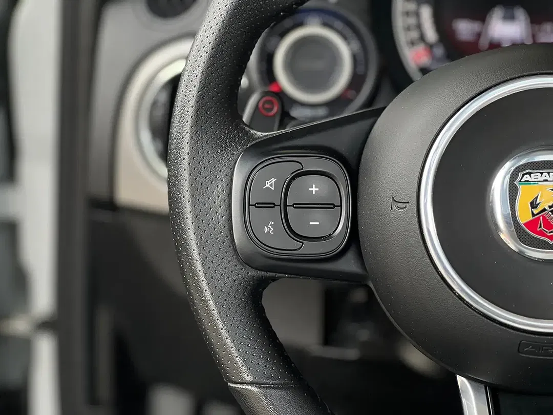 Abarth 595C - Thumbnail 10