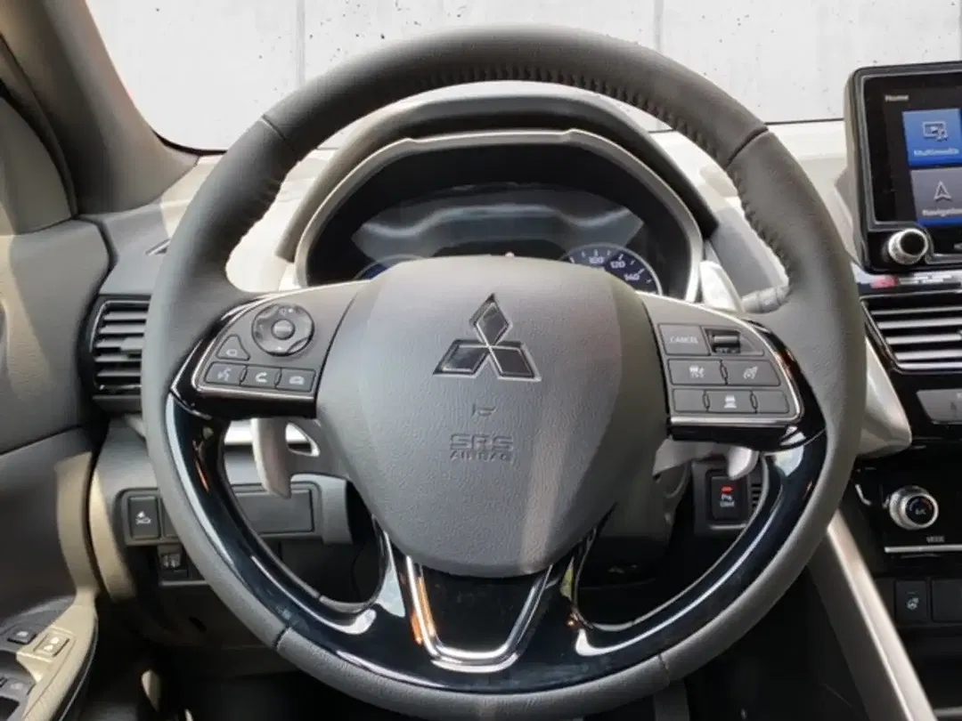 Mitsubishi Eclipse Cross PHEV AUT Select - Thumbnail 10