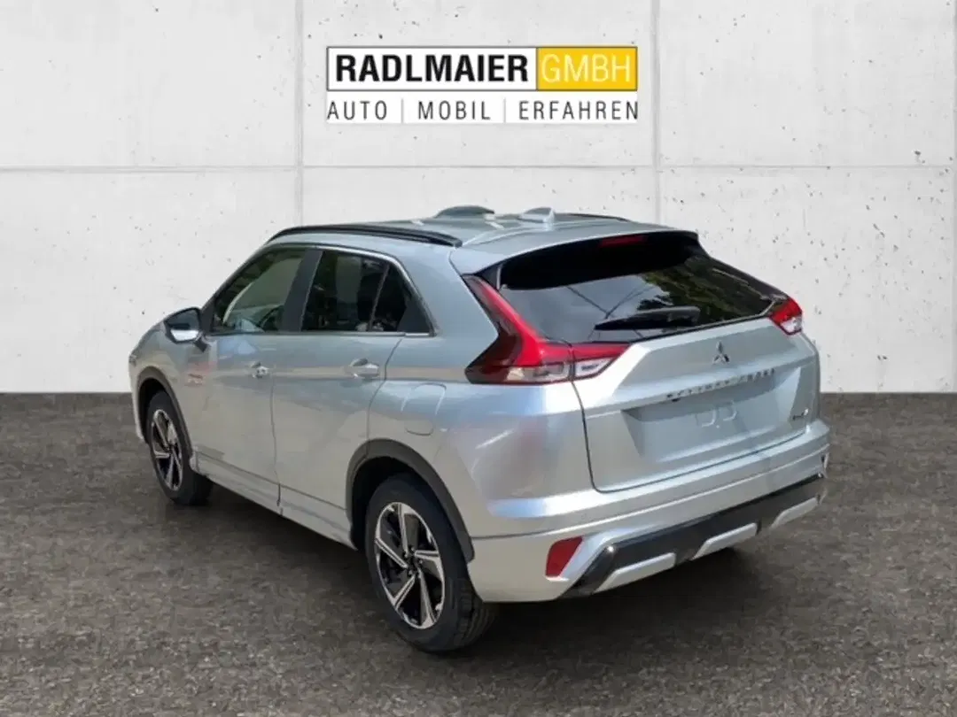 Mitsubishi Eclipse Cross PHEV AUT Select - Thumbnail 3