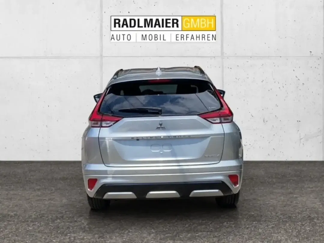 Mitsubishi Eclipse Cross PHEV AUT Select - Thumbnail 4