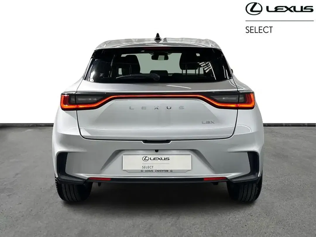 Lexus LBX - Thumbnail 4