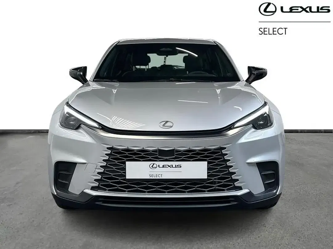 Lexus LBX - Thumbnail 5