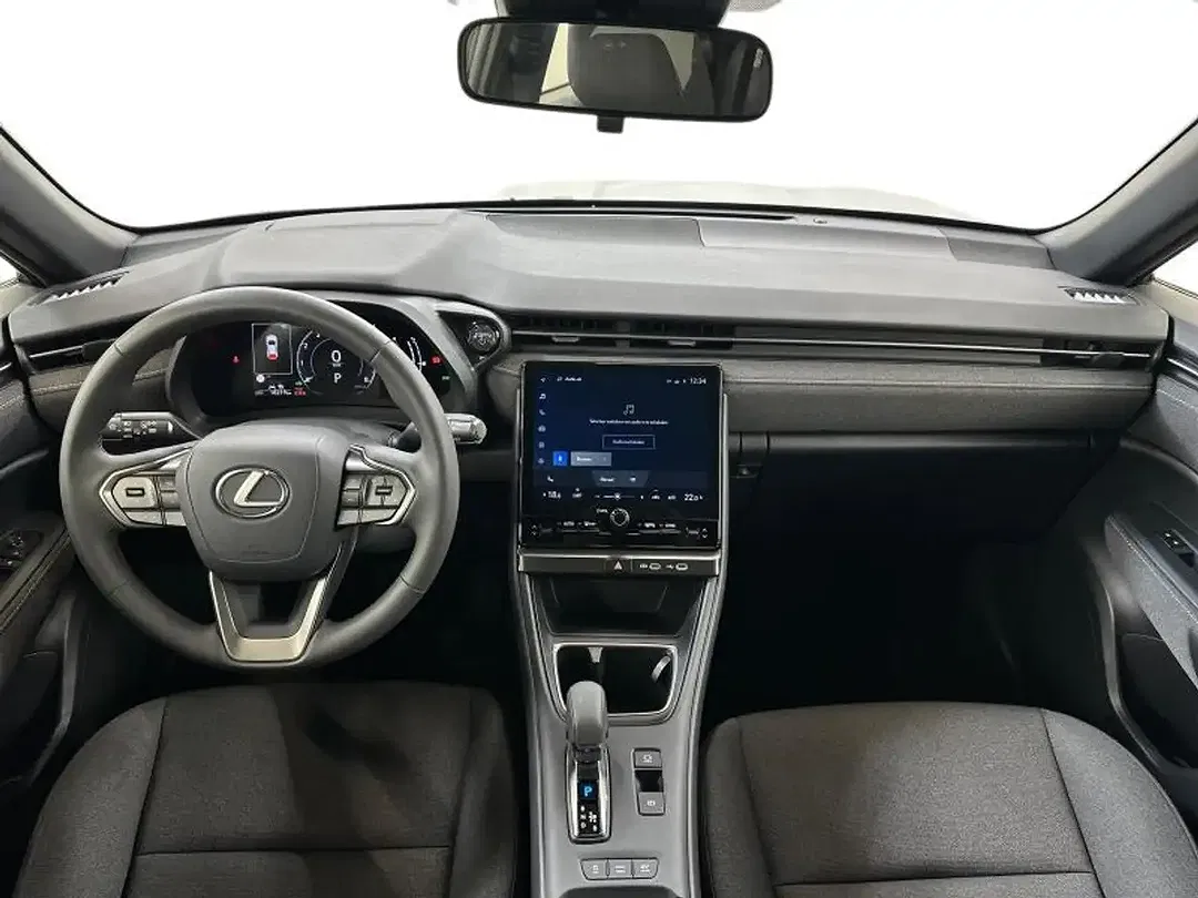 Lexus LBX - Thumbnail 7