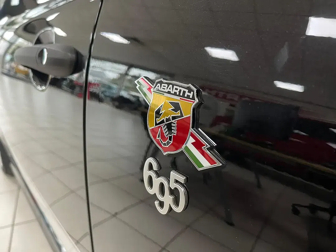 Abarth 695 esseesse - Thumbnail 5