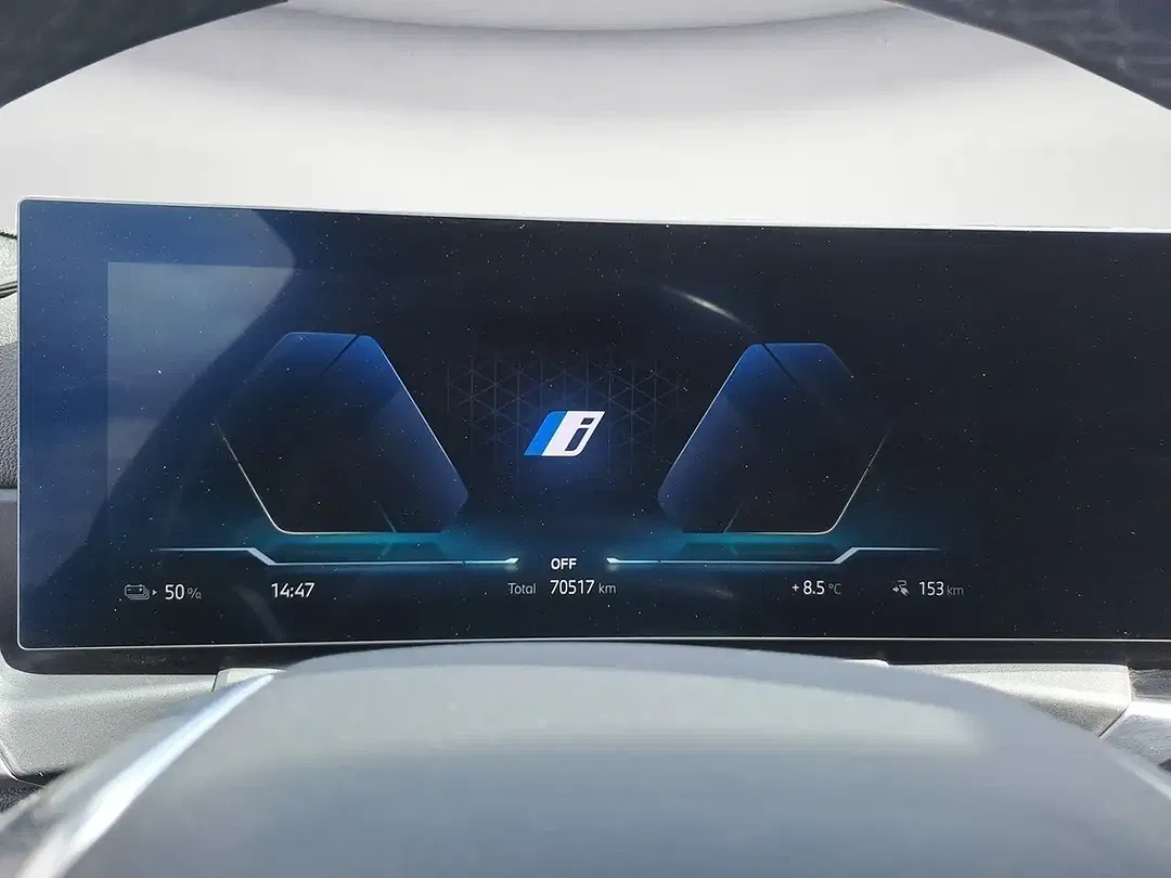 BMW i4 eDrive - Thumbnail 4