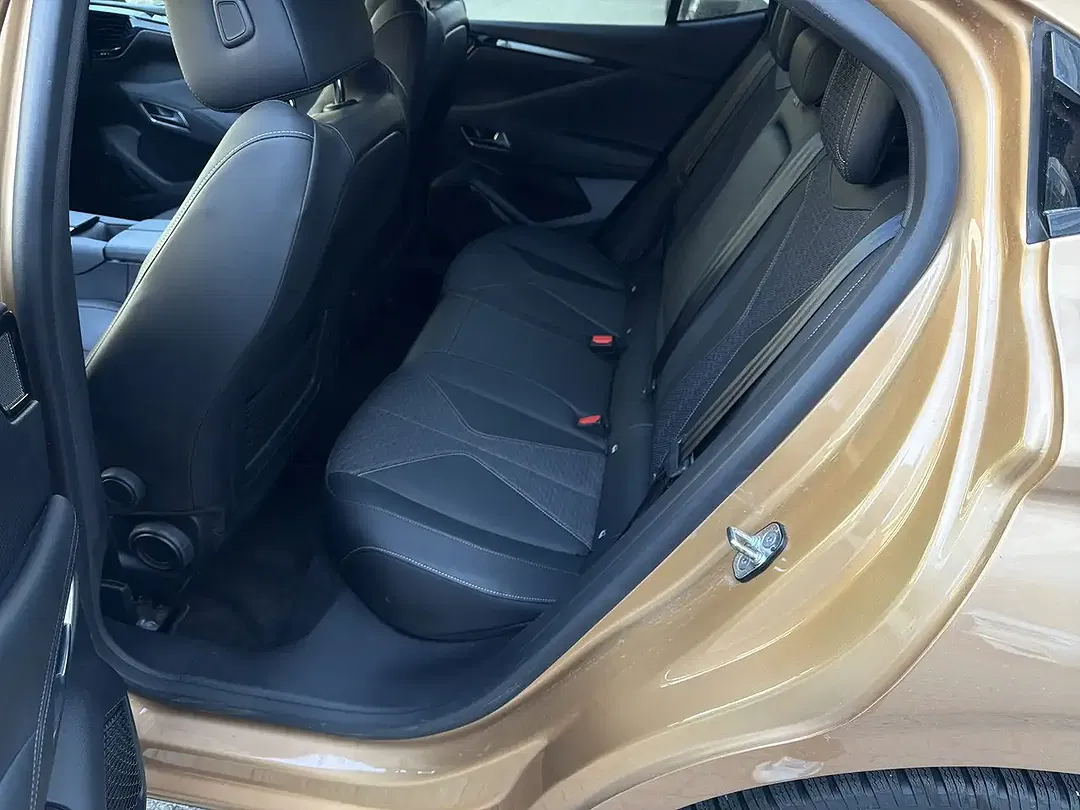 DS Automobiles DS 4 - foto 15