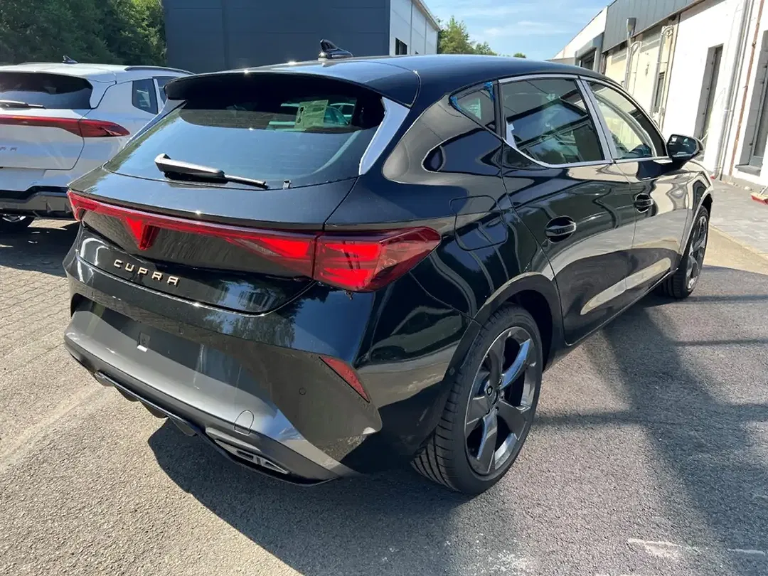 CUPRA Leon 1.5 eTSI DSG - Thumbnail 4