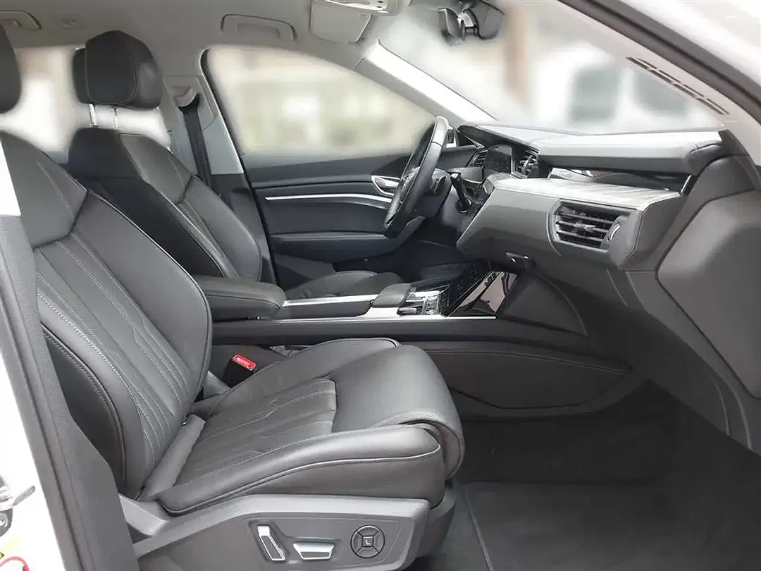 Audi Q8 e-tron quattro advanced - foto 15