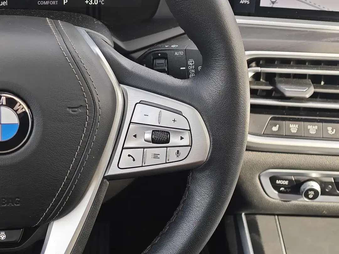 BMW X7 Lounge - Thumbnail 7