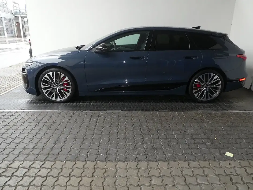 Audi S6 e-tron - Thumbnail 3