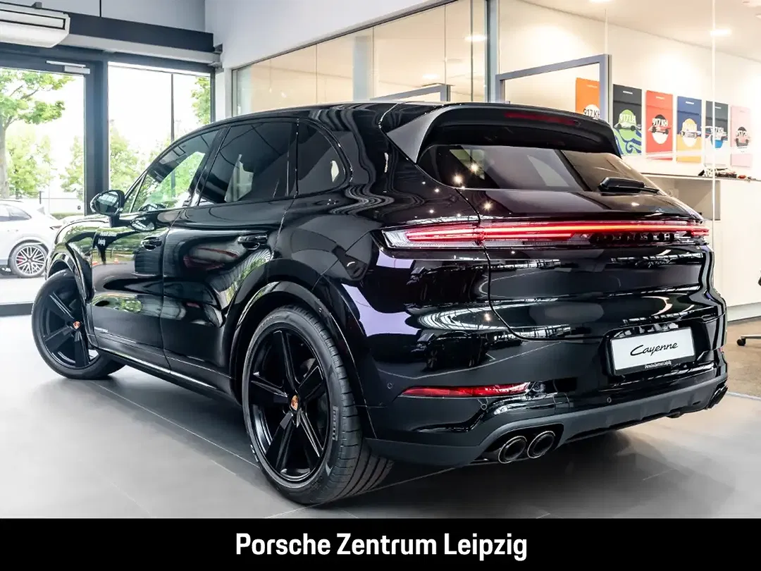 Porsche Cayenne Edition - Thumbnail 3