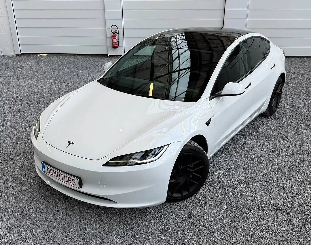 Tesla Model 3 RWD Premium - Afbeelding 1