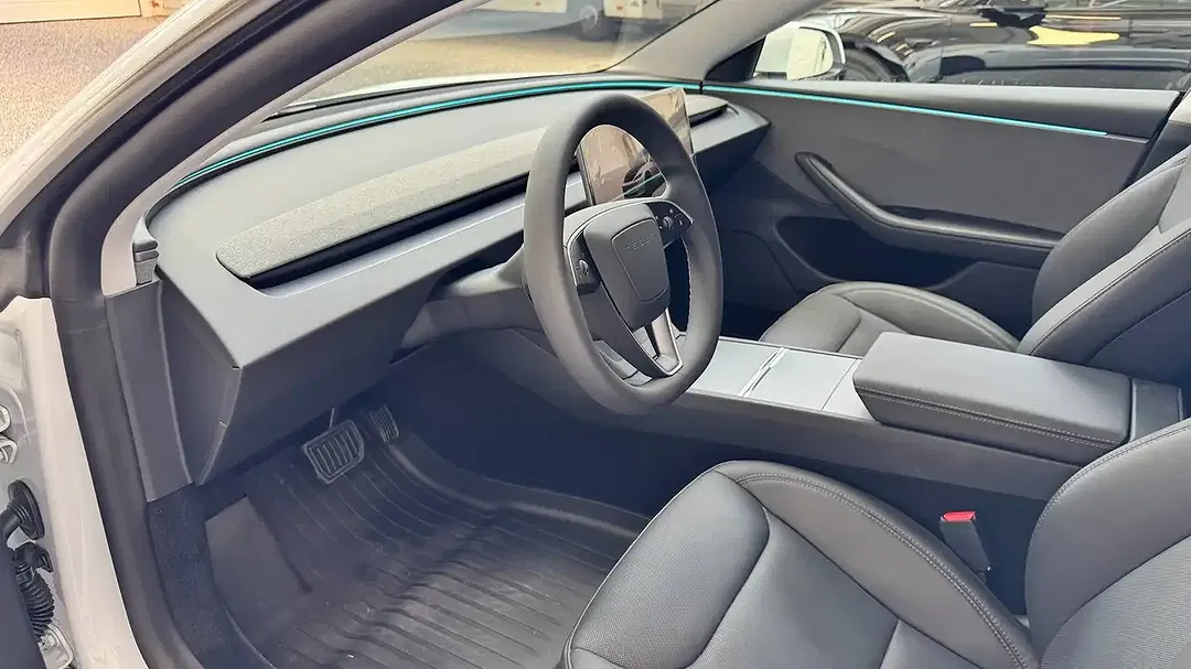 Tesla Model 3 RWD Premium - Thumbnail 19