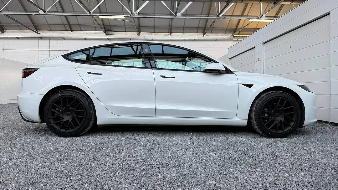 Tesla Model 3 RWD Premium - Thumbnail 5