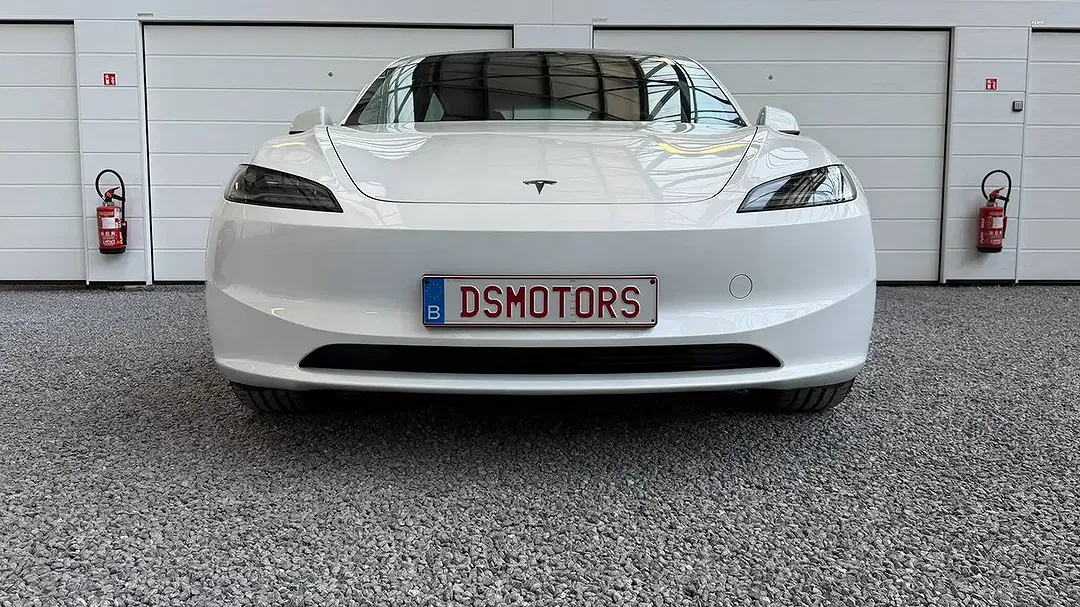 Tesla Model 3 RWD Premium - Thumbnail 7