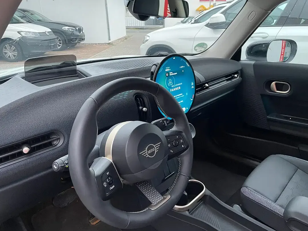 MINI Cooper C - Thumbnail 8