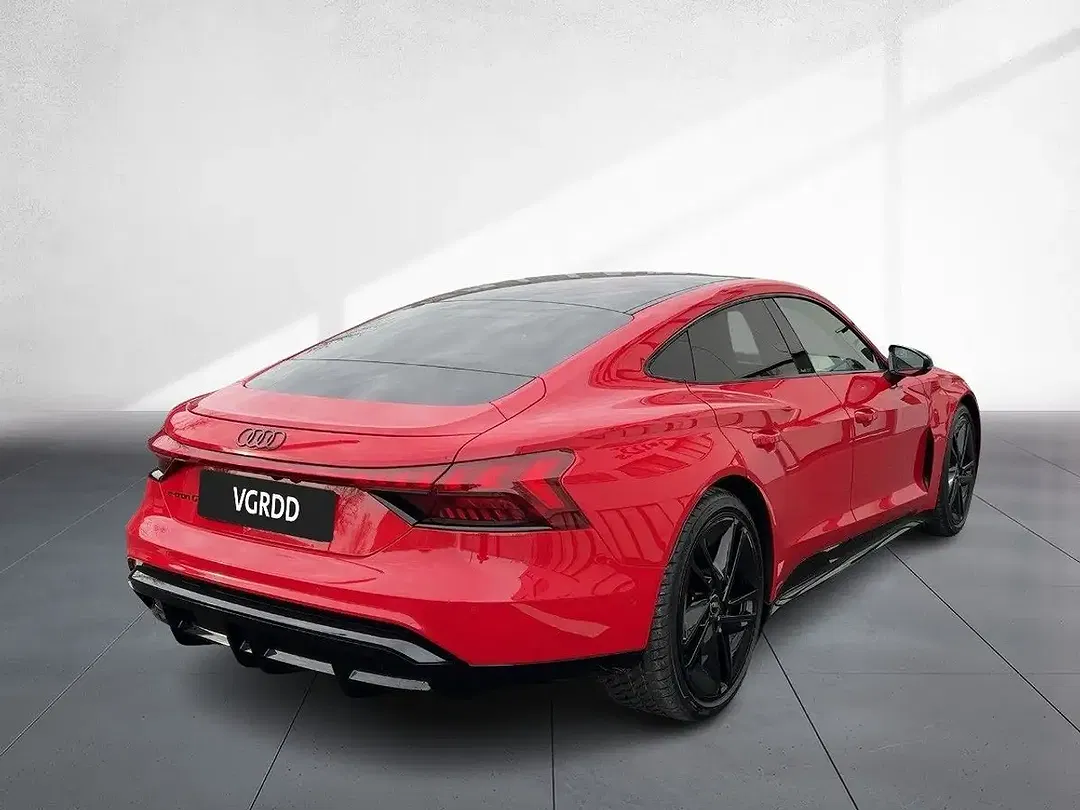 Audi e-tron GT - foto 2