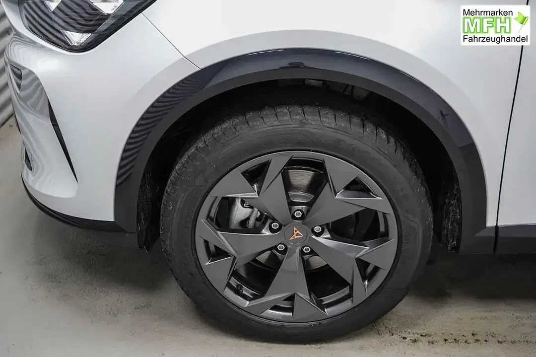 CUPRA Formentor 1.5 eTSI DSG AUT - Thumbnail 4