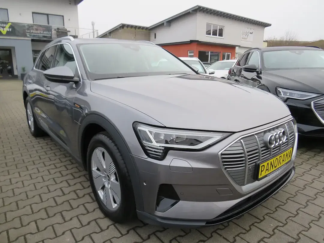 Audi e-tron 55 quattro - Thumbnail 3
