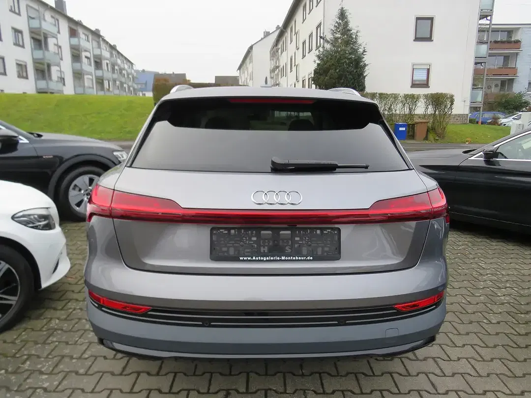Audi e-tron 55 quattro - Thumbnail 5