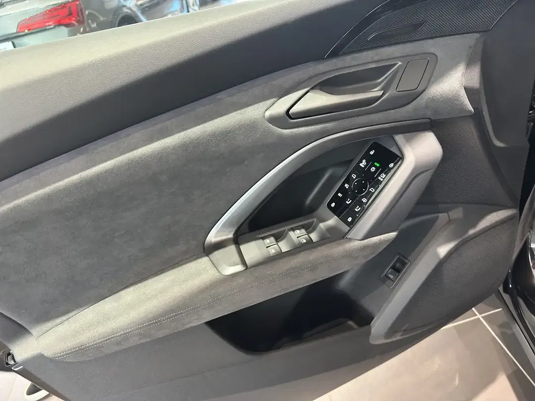 Audi SQ5 TFSI S tronic Matrix LED - Thumbnail 11