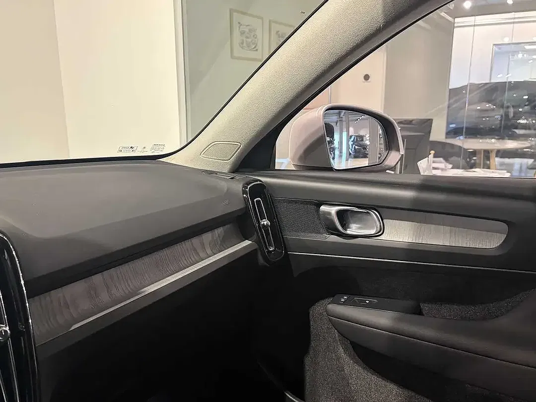 Volvo XC40 B3 - Thumbnail 10