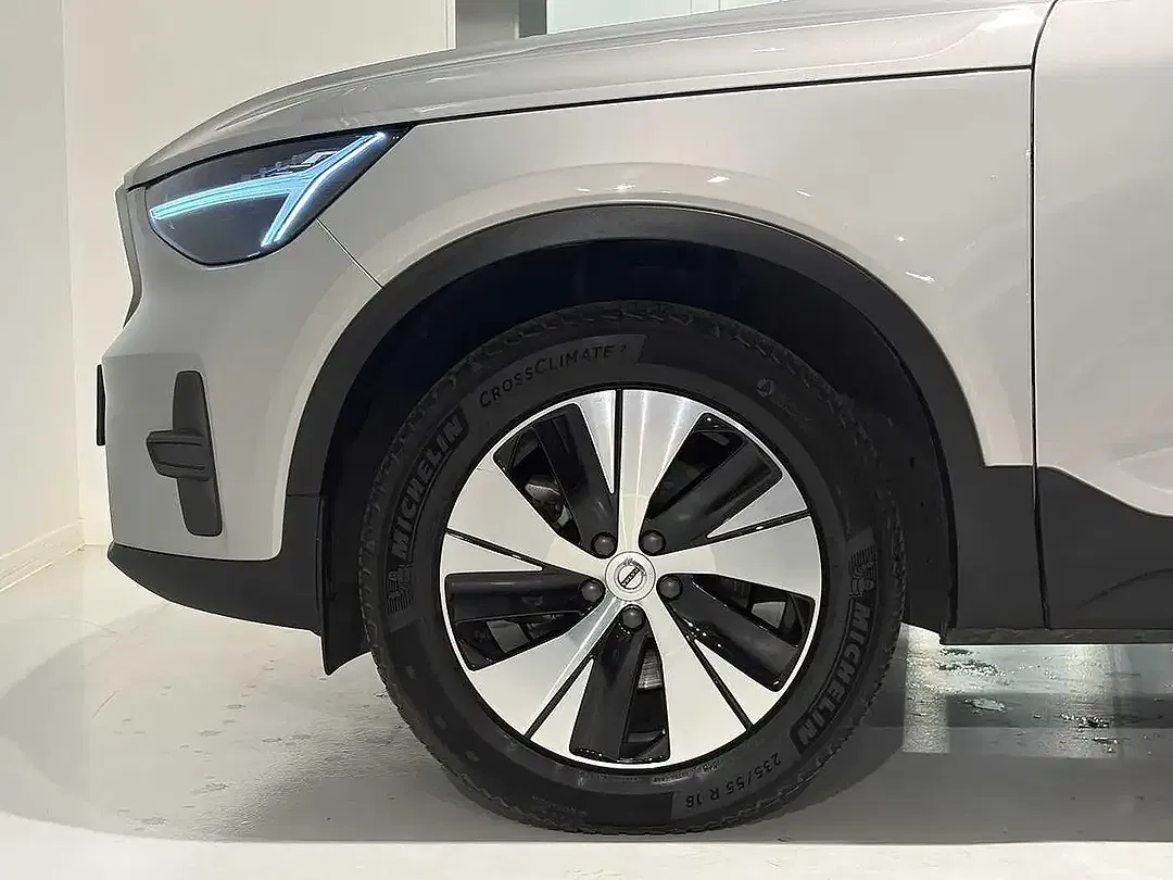 Volvo XC40 B3 - Thumbnail 3