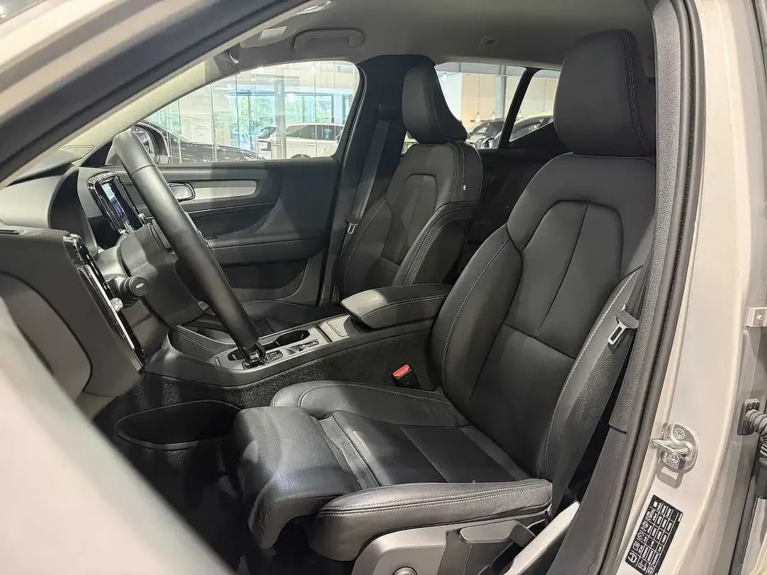 Volvo XC40 B3 - Thumbnail 5
