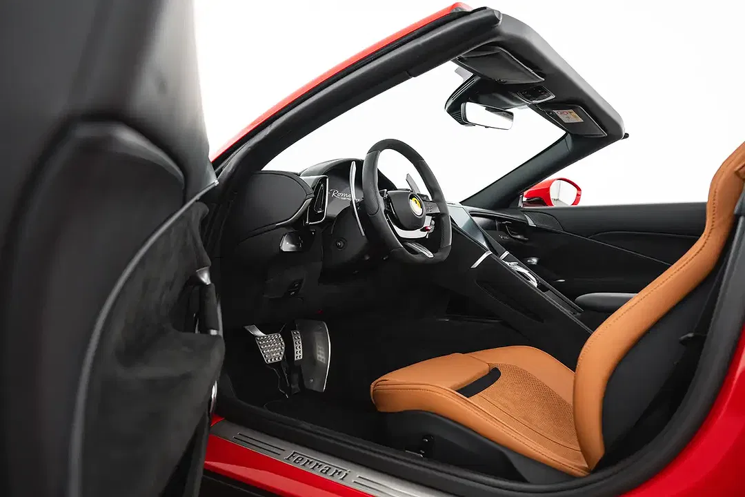 Ferrari Roma Spider - foto 15