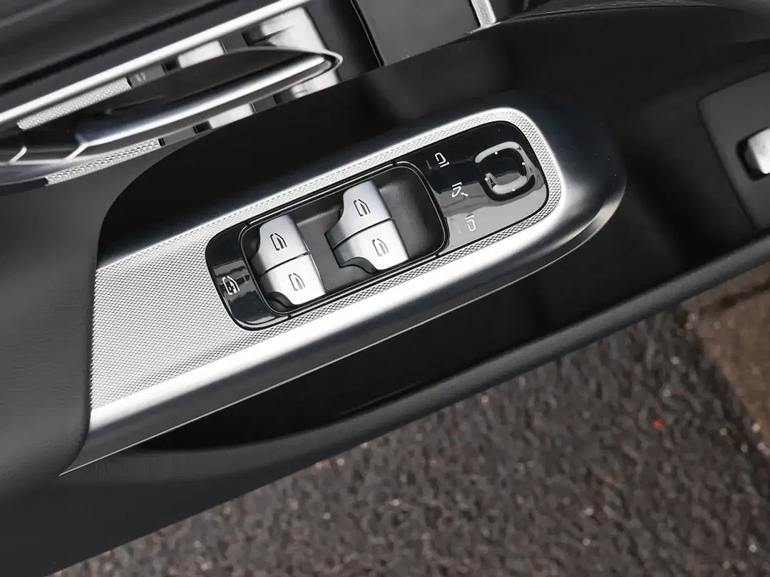 Mercedes-Benz E 220 Avantgarde - Thumbnail 11