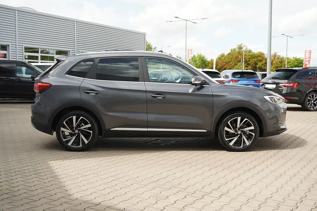 MG ZS 1.5 Hybrid AUT Luxury - Thumbnail 4