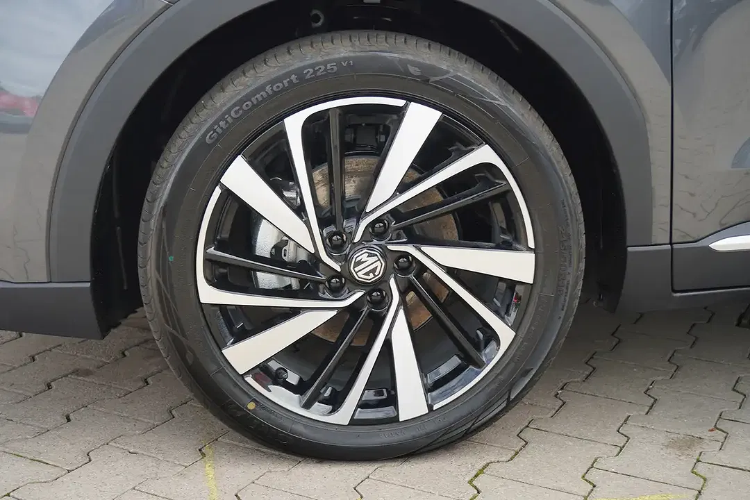 MG ZS 1.5 Hybrid AUT Luxury - Thumbnail 8
