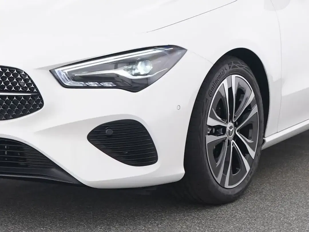 Mercedes-Benz CLA 180 - Thumbnail 3