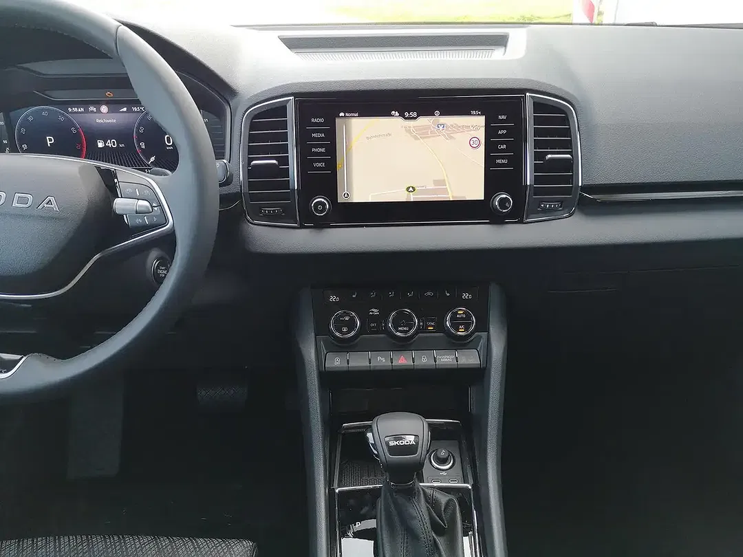 Skoda Karoq 2.0 TDI DSG Selection - Thumbnail 7