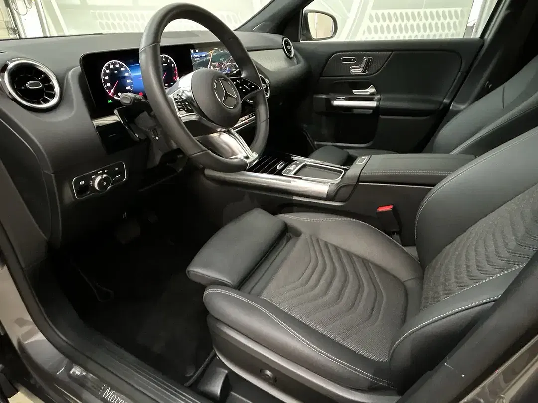 Mercedes-Benz GLA 180 - Thumbnail 11