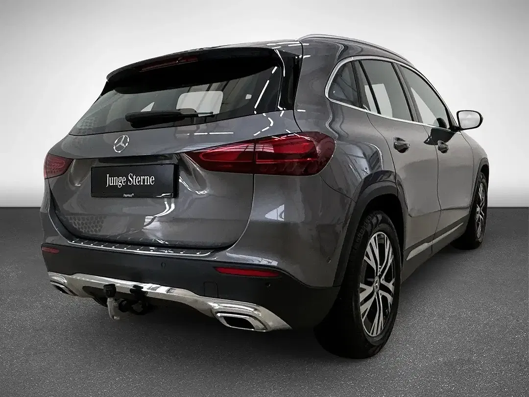 Mercedes-Benz GLA 180 - Thumbnail 5