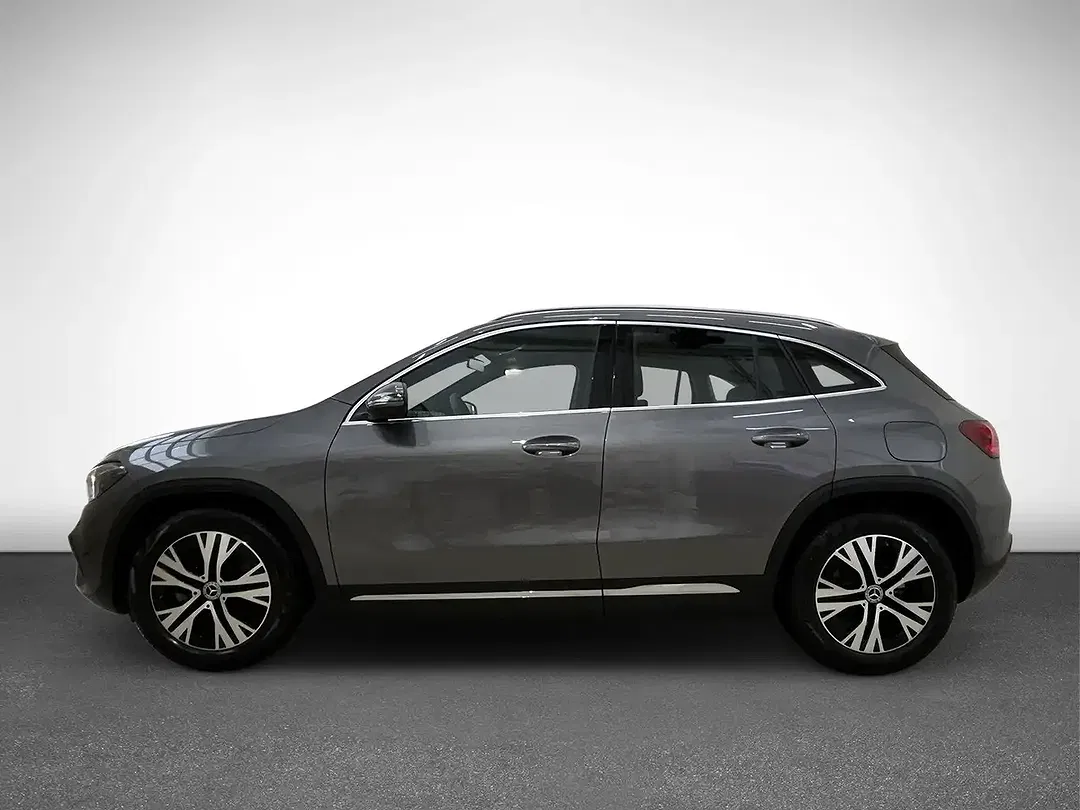 Mercedes-Benz GLA 180 - Thumbnail 6