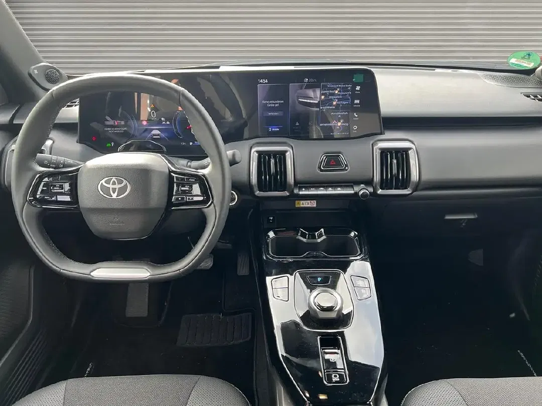 Toyota Urban Cruiser Lounge - Thumbnail 10