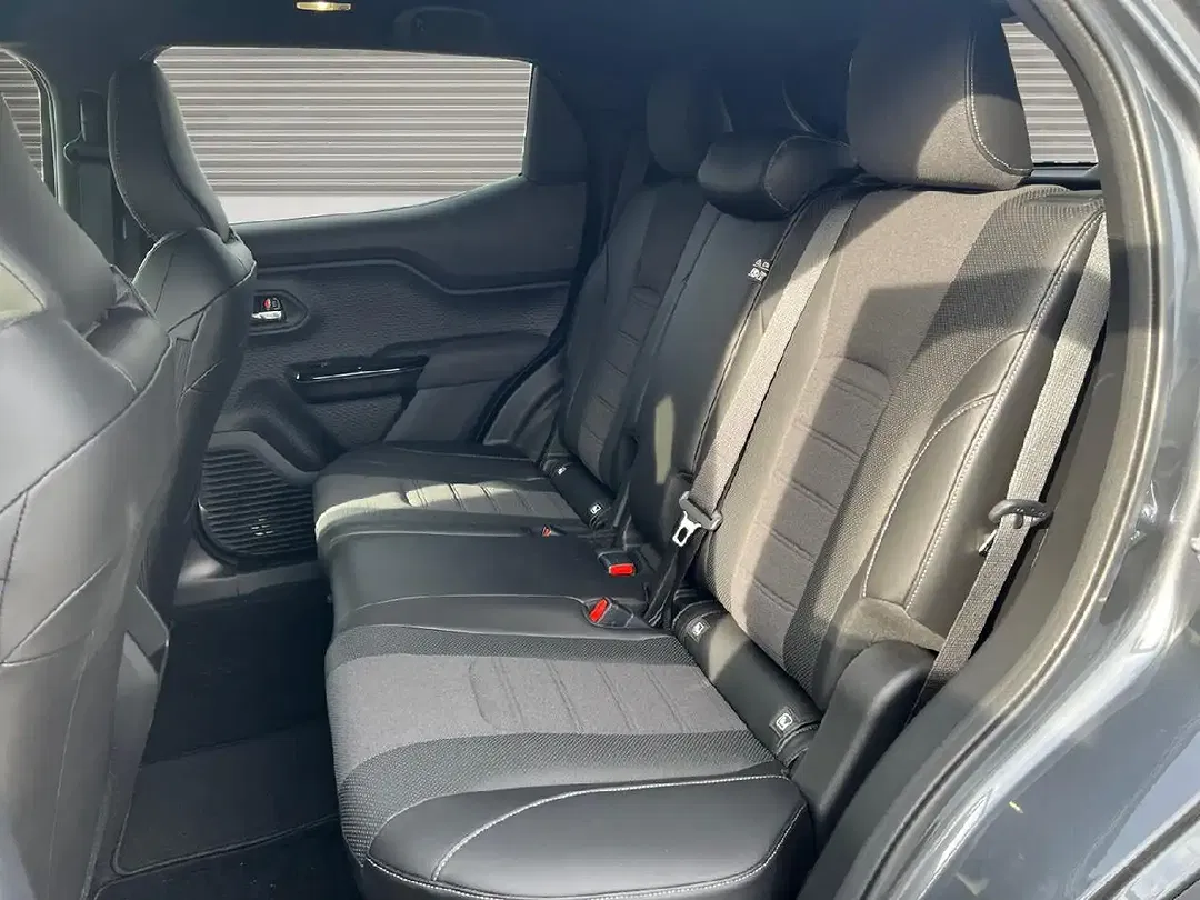 Toyota Urban Cruiser Lounge - Thumbnail 12