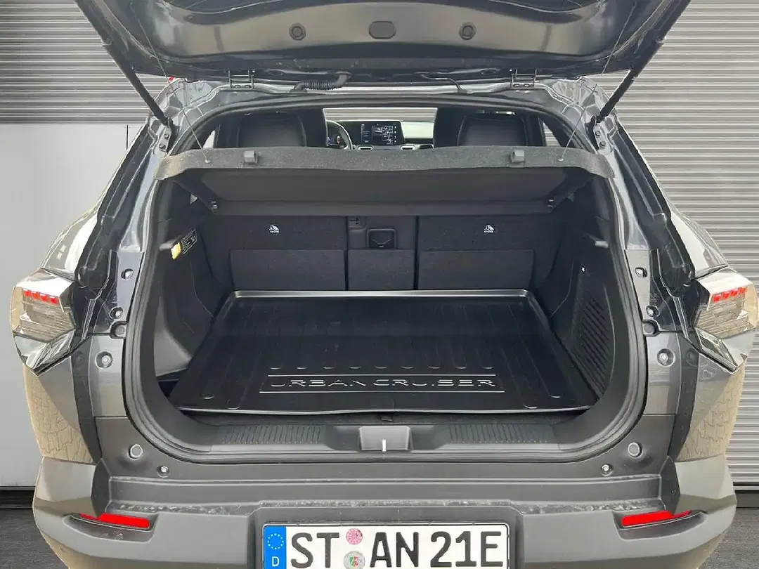 Toyota Urban Cruiser Lounge - Thumbnail 14